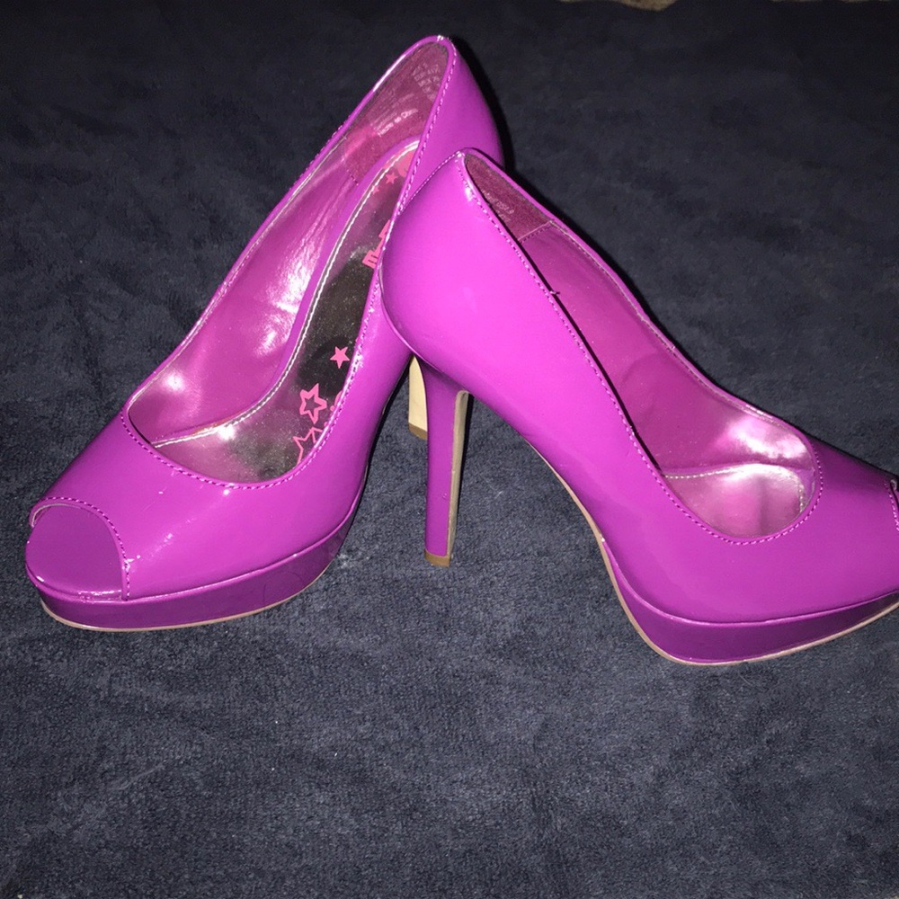 Purple Peep toe heels size 9